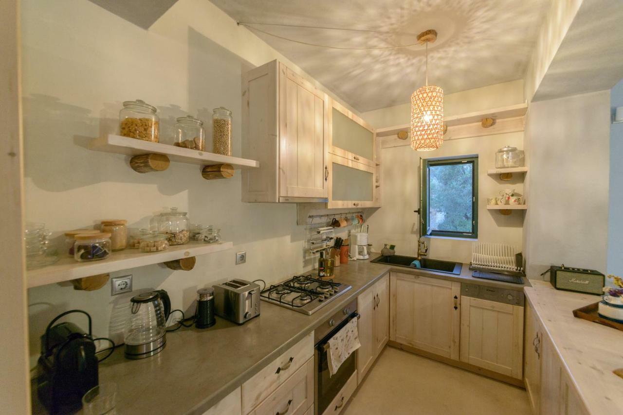 Beach Front Villa Melani Mytilene Ngoại thất bức ảnh